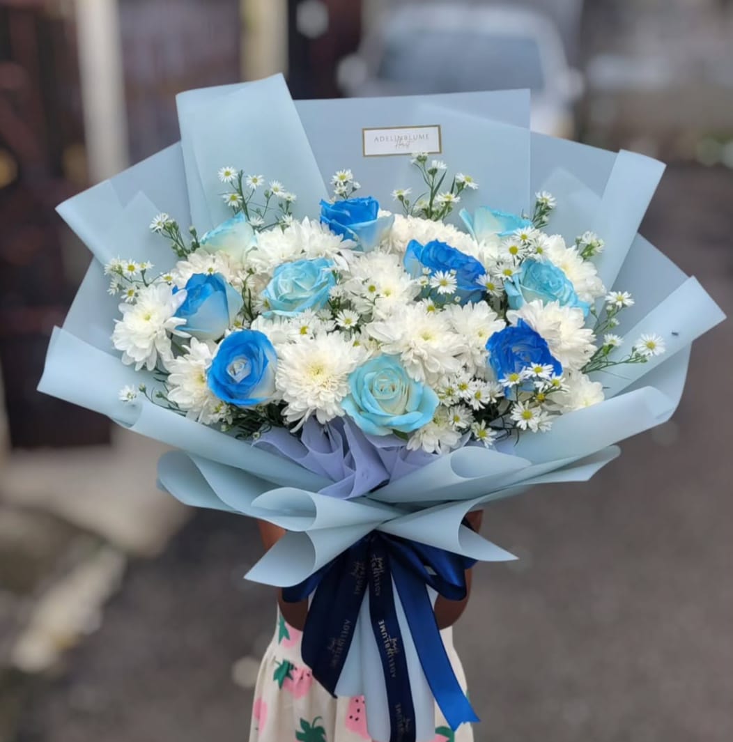 Hand Bouquet #16